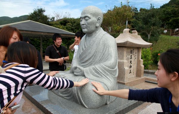 日媒:中日民间忧关系疏离 大学生携手寻鉴真足迹