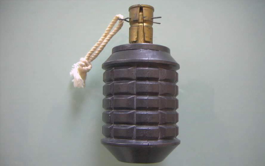 日军98式手榴弹图片