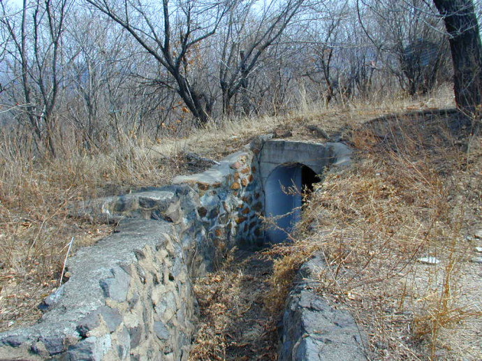15 绥芬河东部国境日军地下工事通道口