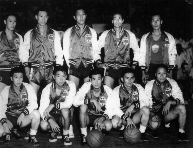 参加第14届奥运会的中国篮球队。